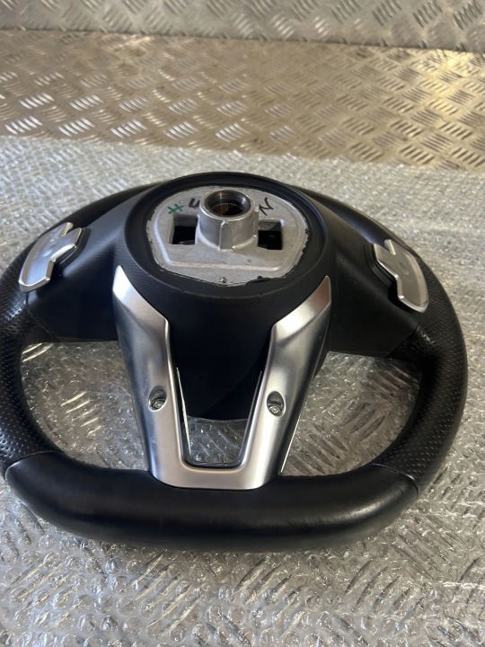 MERCEDES-BENZ OE A0004606303