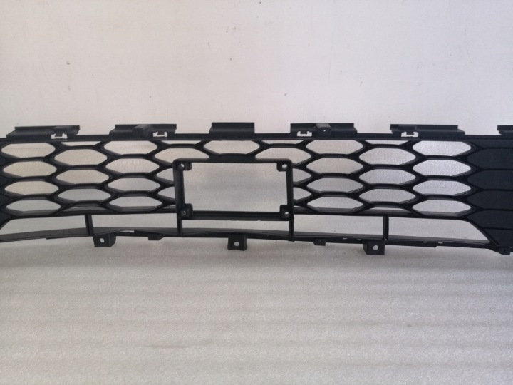 KIA CEED III GT LINE CENTRALE GRILLE PARE-CHOCS