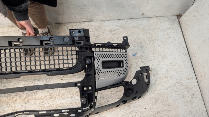 LAND ROVER DEFENDER II 19- PARE-CHOCS AVANT AVANT L8B2-17E778-A