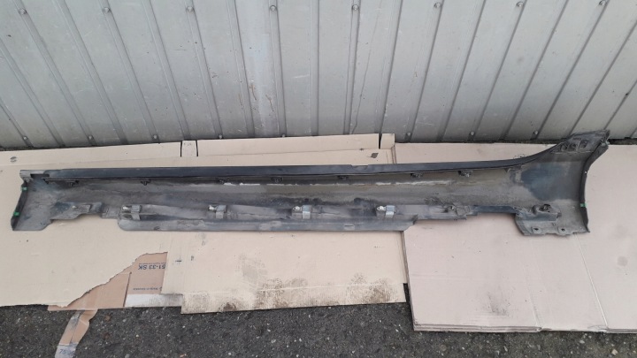 VOLVO V40 CROSS 12- MOULURE SEUIL DROITE 31290542