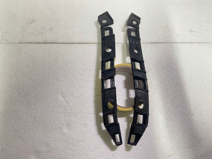 GLISSIÈRE FIXATION PARE-CHOCS ARRIÈRE DROIT GAUCHE MERCEDES A W176