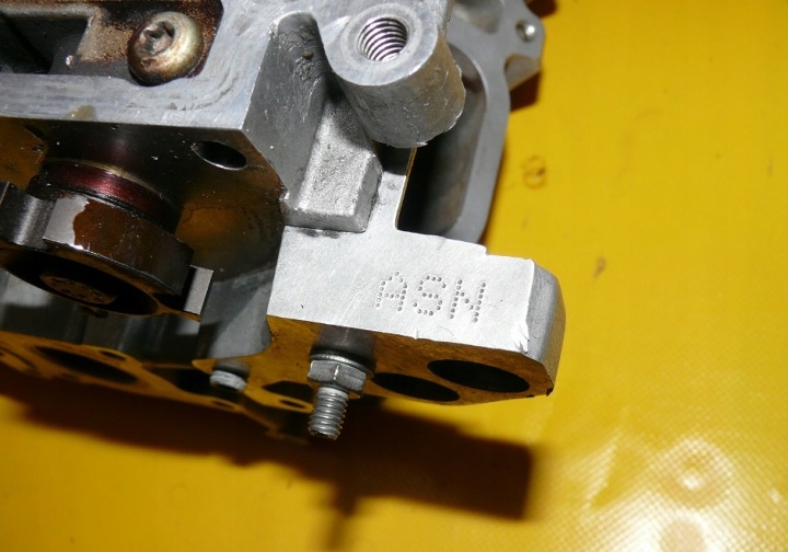 CULASSE MOTEUR GAUCHE AUDI A6 C5 A4 B6 A8 D2 3.0 V6 ASN PLANIFIÉE