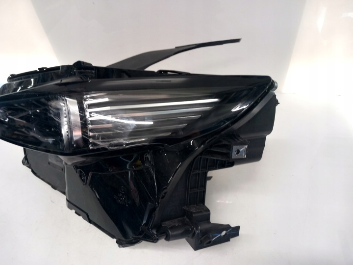 PHARE AVANT GAUCHE MAZDA CX-30