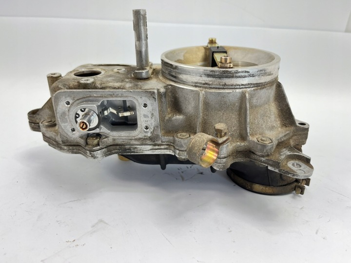 PAPILLON DES GAZ K-JET MERCEDES W124 W201 M102 230E 200E 0438121043 4-CYLINDRY