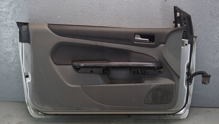 PORTES GAUCHE AVANT FORD FOCUS MK2 LIFT (D1161)