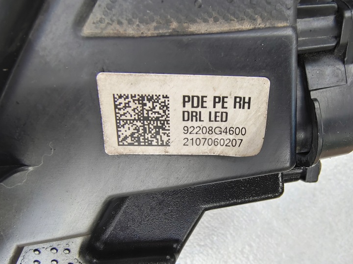 HYUNDAI I30 LIFT PHARES ANTIBROUILLARD DROIT DLR LED 92208G4600