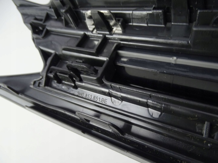 CALANDRE GRILLE CALANDRE RADIATEUR VW GOLF VIII 8 5H LIFT LED KSG-STYLE