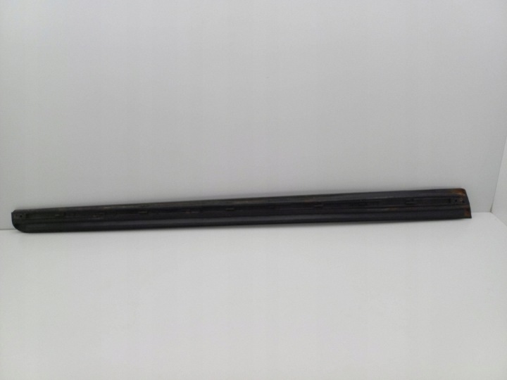 MOULURE PORTES INFÉRIEURE DROIT AVANT AUDI A4 B6 8E0853960 NR157