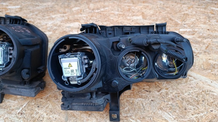 PHARE GAUCHE DROITE PROJECTEUR GAUCHE DROIT ALFA ROMEO 159 XÉNON 60683988