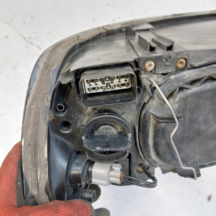 VOLVO V50 S40 II PHARE XÉNON DROITE AVANT AL 30698653 0301198274
