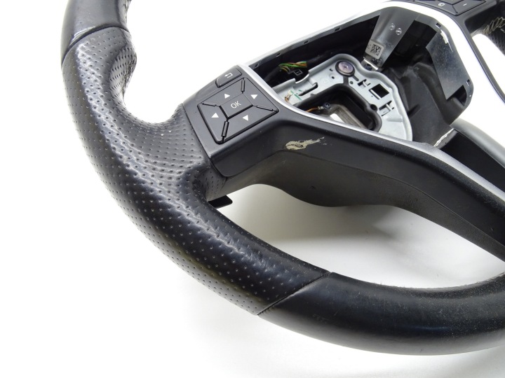 VOLANT CUIR MULTIFONCTION MULTI A2184602018 MERCEDES W176