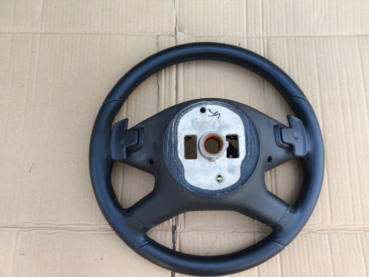 VOLANT MERCEDES W211 CUIR PALETTES