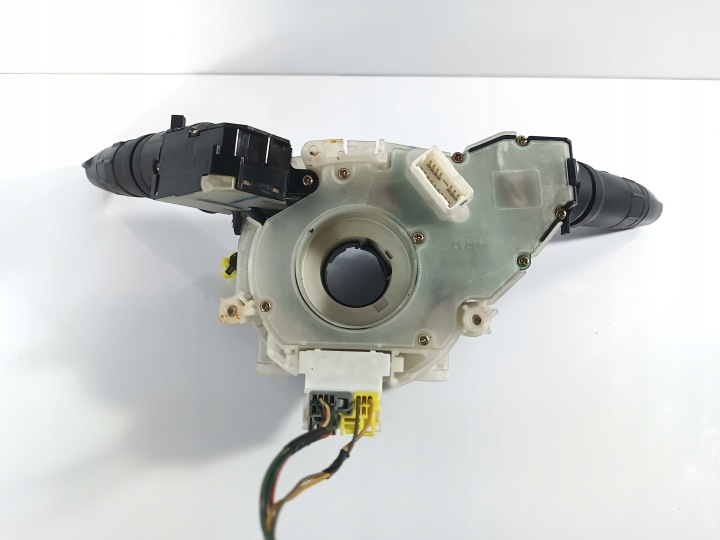 MICRA K12 03-10 COMMUTATEUR FEUX COMPOSITE PIGNON OE 25560AV665