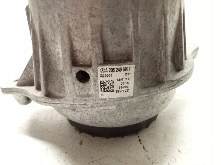 MERCEDES W205 14-21 SUPPORT COUSSIN POIGNÉE MOTEUR