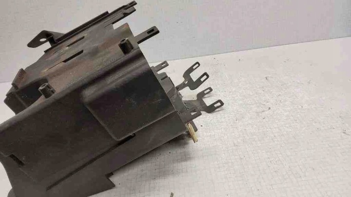 BOÎTE FUSIBLES JEEP GRAND CHEROKEE IV (WK, WK2) 04692263AD 3.0L