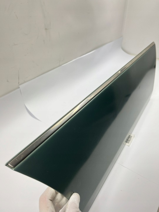 LARGE MOULURE LATÉRALE CHROME PORTES DROITE ARRIÈRE ARRIÈRE MERCEDES W124 1246901840