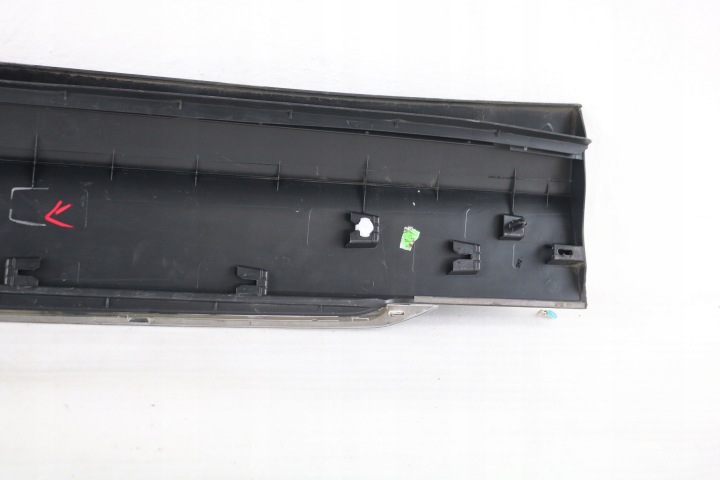 VW TIGUAN II MOULURE PORTES DROITE AVANT 5NA854940D