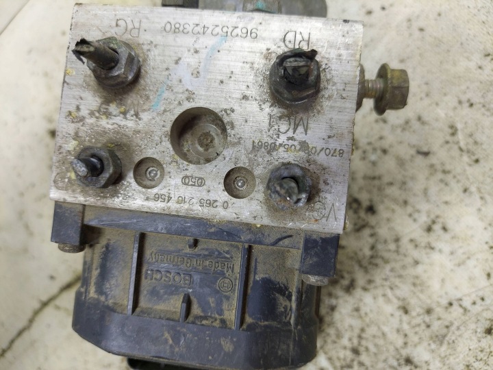 POMPE ABS 0273004203 0265210456 CITROEN XSARA 1.8