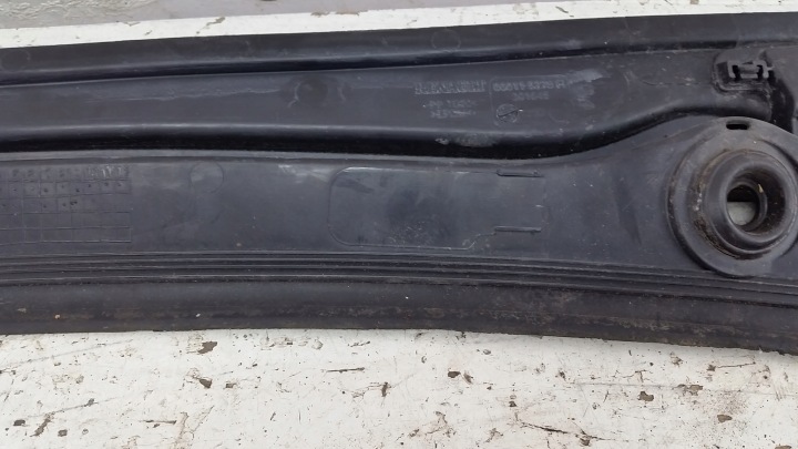 RENAULT CLIO IV DOUBLURE DE PASSAGE DE ROUE 668115228R