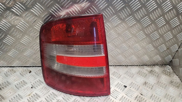 SKODA FABIA MK1 (6Y) 2004 ARRIÈRE CÔTÉ GAUCHE PHARE ARRIÈRE