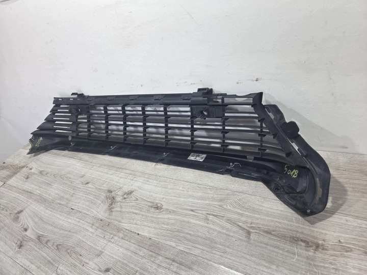 GRILLE PARE-CHOCS CENTRALE AVANT TOYOTA PROACE CITY OPEL COMBO E 9818196480