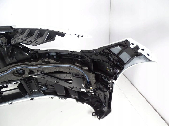 PARE-CHOCS AVANT AVANT MERCEDES CLE 236 A236 W236 AMG A2368856900