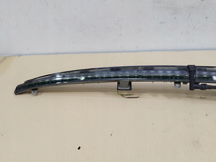 LANTERNE STOP COUVERCLE DE COFFRE MERCEDES E W211 UNIVERSEL LIFT A2118201656