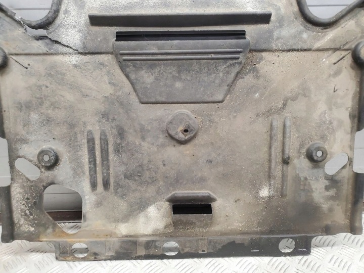AUDI S5 8F0863822 AVEC AVANT CARCASSES