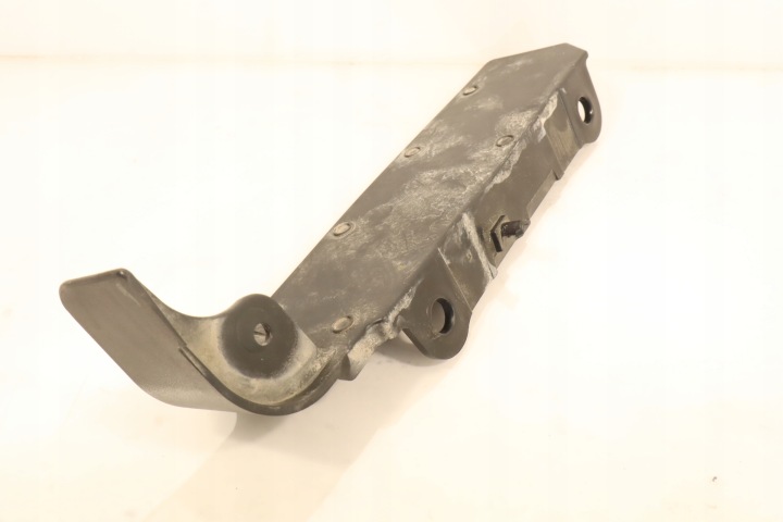 PROTECTION GARDE-BOUE DROIT AVANT TOYOTA BZ4X 218KM