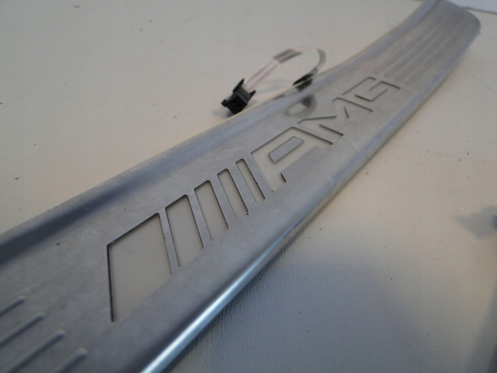 MERCEDES W222 222 MOULURE PROTECTION SEUIL RÉTROÉCLAIRÉE ARRIÈRE GAUCHE 63 65 AMG
