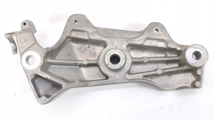 HONDA RADIO 600F HORNET 89-03R FIXATION MOTEUR DROIT