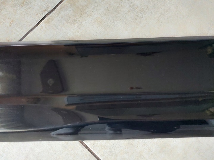 MOULURE PORTES GAUCHE ARRIÈRE AUDI Q2 81A