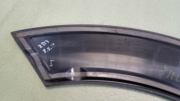 AUDI Q5 ARRÊT ROAD MOULURE REVÊTEMENT GARDE-BOUE PORTES GAUCHE ARRIÈRE 8R0854819A