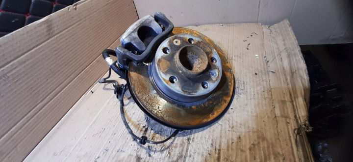 ROTULE DE DIRECTION MOYEU ÉTRIER DE FREIN GAUCHE ARRIÈRE CAPTUR II 4401023