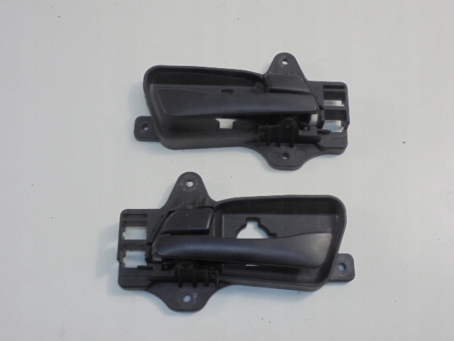 HYUNDAI I30 I FD POIGNÉE PORTES INTÉRIEURE GAUCHE DROITE AVANT 82613-FD000 2PCS