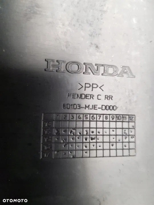 AILE ARRIÈRE PASSAGE DE ROUE HONDA CB650F CBR650F