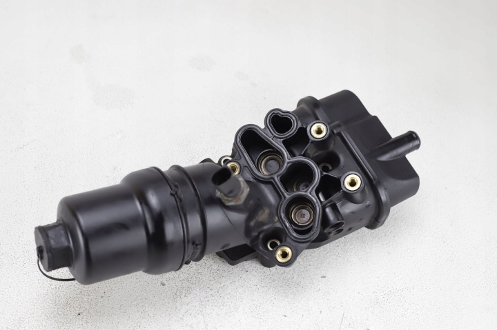 FIXATION FILTRE HUILES VW PASSAT VARIANT B6 (3C5) 06D115397G 2.0L GASOLINE