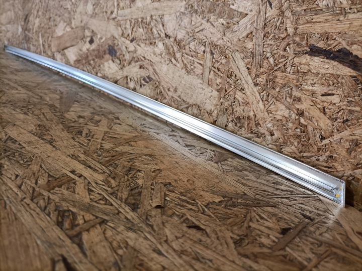 VOLVO XC90 19- MOULURE VITRES CHROME DROIT ARRIÈRE 31699847
