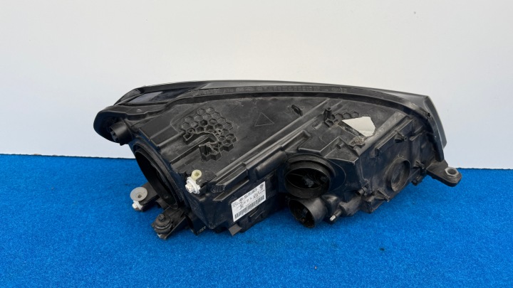 VW CADDY 2K5 GAUCHE PHARE AVANT AVANT PROJECTEUR ORDINAIRE 2K1941005D