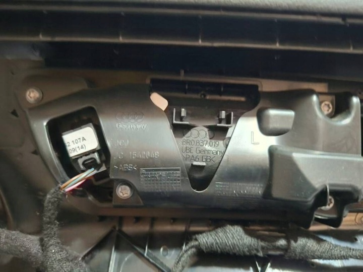 AUDI Q5 SQ5 2009 GAUCHE CÔTÉ CARDAN BRODERIE PORTES AVANT CONDUCTEUR EUROPE
