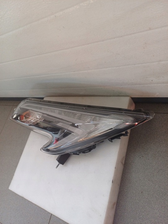 PHARE DROIT AVANT AVANT NISSAN JUKE I 1 LIFT LED 90123834