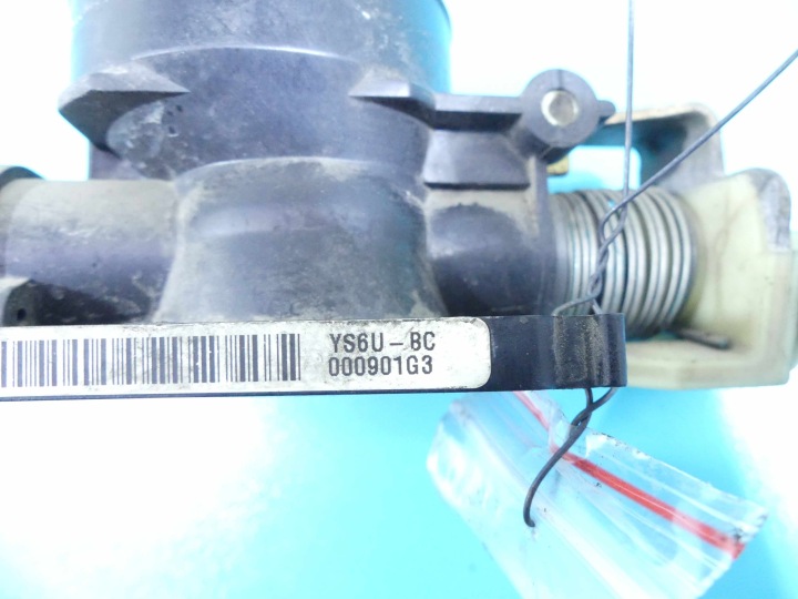 PAPILLON DES GAZ FORD FIESTA YS6U-BC 1.2 16V