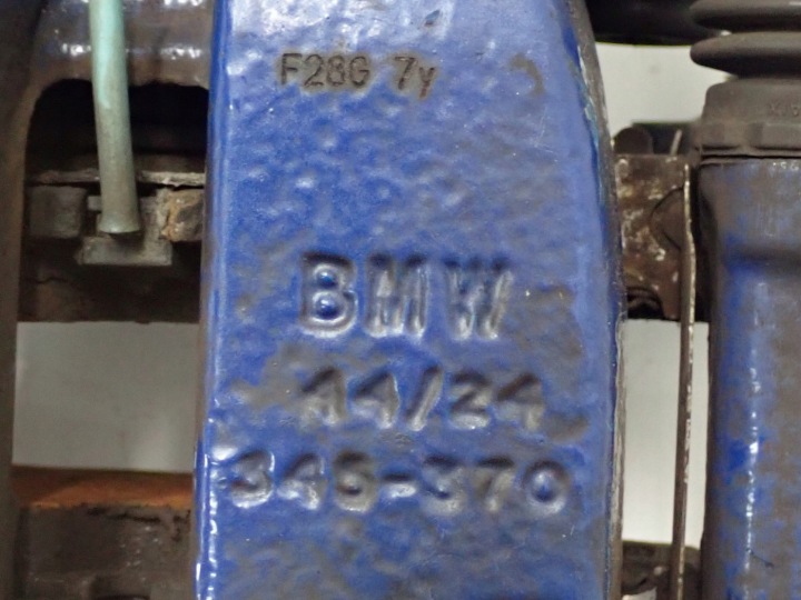 ÉTRIER DE FREIN DE FREIN MODULE DROIT ARRIÈRE ARRIÈRE 32357541D BMW 5 G30/G31 530 2.0I