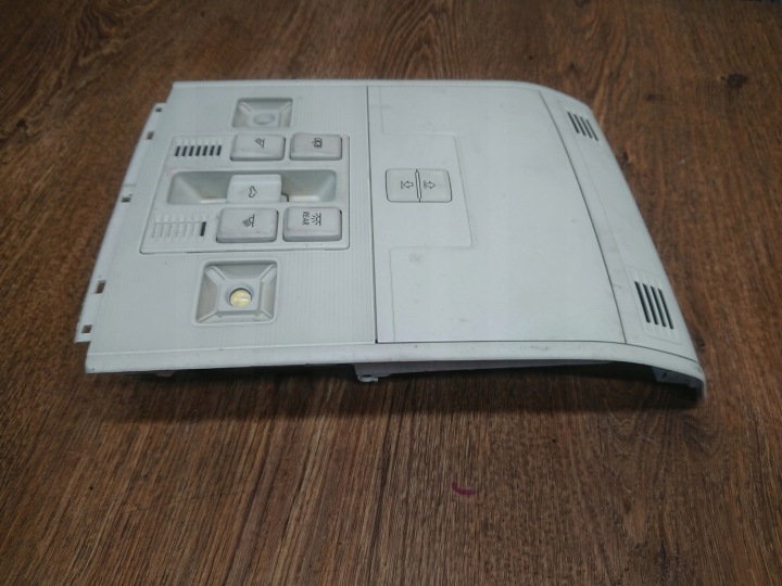 VW PASSAT B8 AMPOULE PLAFONNIERS 5G0867489B