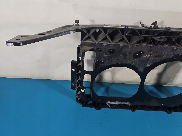 RENFORCEMENT AVANT PANNEAU AVANT FORD FREESTYLE TAURUS X 6F93-16E144-FG