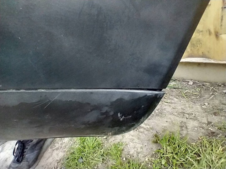 AUDI A4 B5 BERLINE 95-99 ANNÉE PARE-CHOCS ARRIÈRE ARRIÈRE 8D0807521