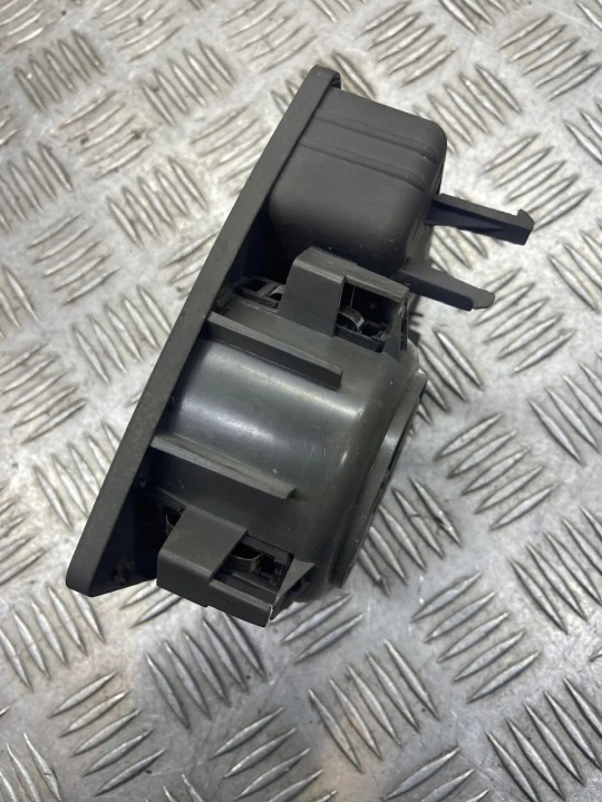 POIGNÉE SUR GODETS AUDI A6 (4F2, C6) 4F2862534B 2.0L DIESEL 103KW 2007