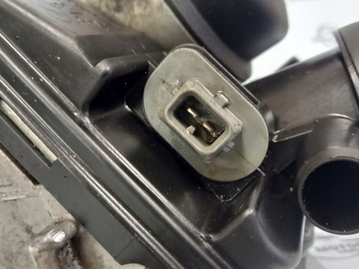 VOLVO C30 07R 2.5 TURBO B5254T3 220KM CHÂSSIS FILTRE HUILES 31338685