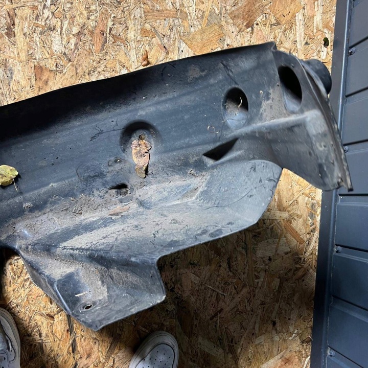 RENAULT CLIO IV 4 PASSAGE DE ROUE DROIT ARRIÈRE DROIT ARRIÈRE OE 767487242R