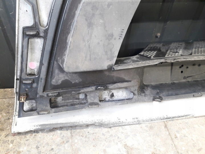 A9608856401 CALANDRE GRILLE MERCEDES ACTROS MK4 ENDOMMAGÉ